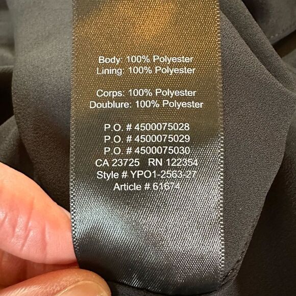 ARITZIA BABATON Women’s Asymmetrical Hem Sleeveless Blouse Black Size Medium - Picture 8 of 9